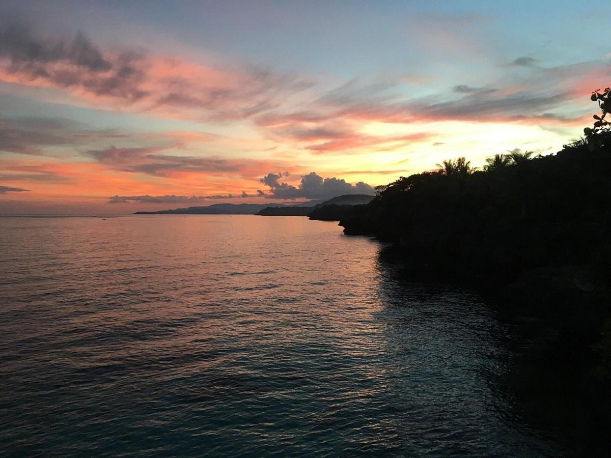 Anda Poseidon'S Beach Resort Buitenkant foto